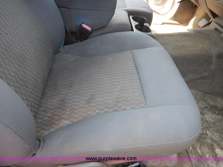 image for item J8163 2006 Chevrolet Colorado LT Crew Cab pickup truck