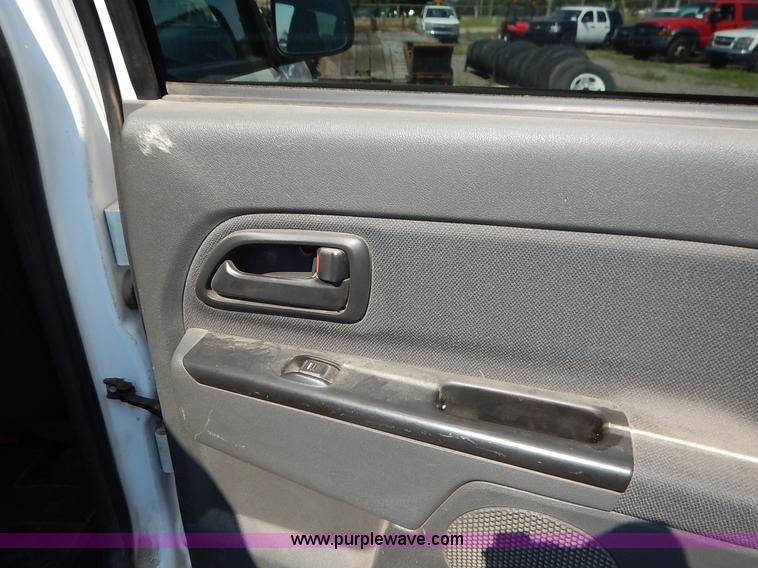 image for item J8163 2006 Chevrolet Colorado LT Crew Cab pickup truck