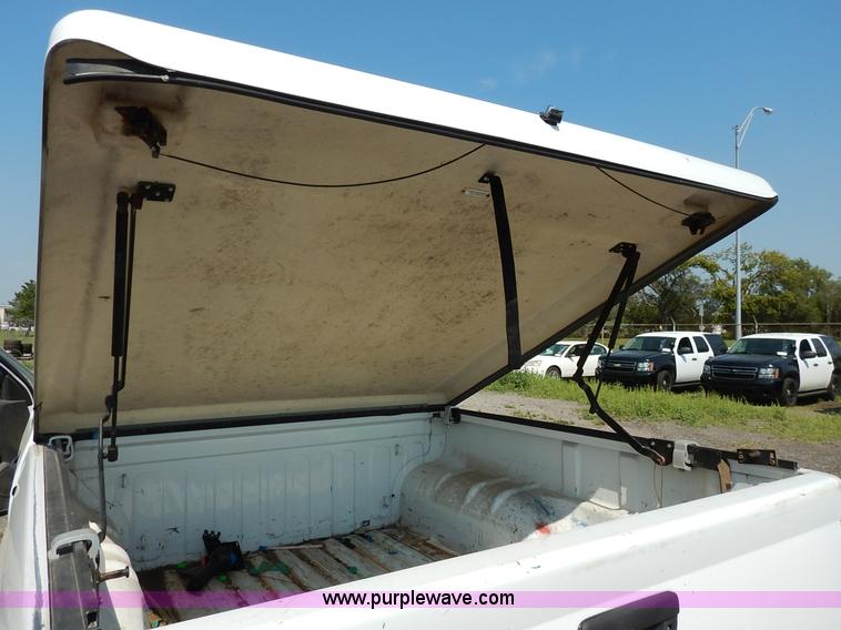 image for item J8163 2006 Chevrolet Colorado LT Crew Cab pickup truck