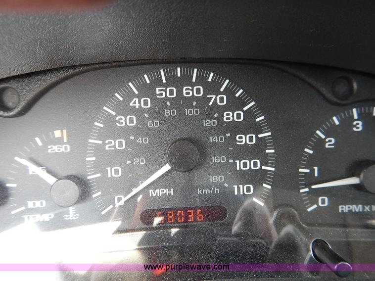 image for item J8164 2004 Chevrolet Cavalier