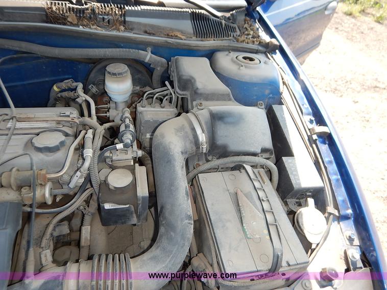 image for item J8164 2004 Chevrolet Cavalier