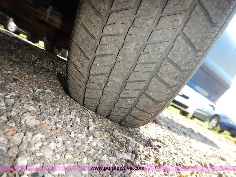 image for item J8164 2004 Chevrolet Cavalier