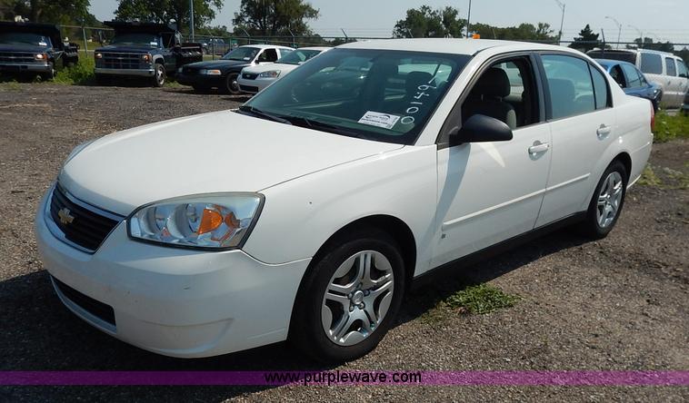 image for item J8165 2007 Chevrolet Malibu LS