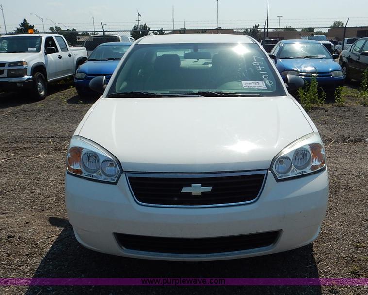 image for item J8165 2007 Chevrolet Malibu LS