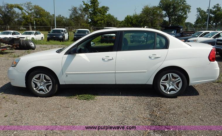 image for item J8165 2007 Chevrolet Malibu LS