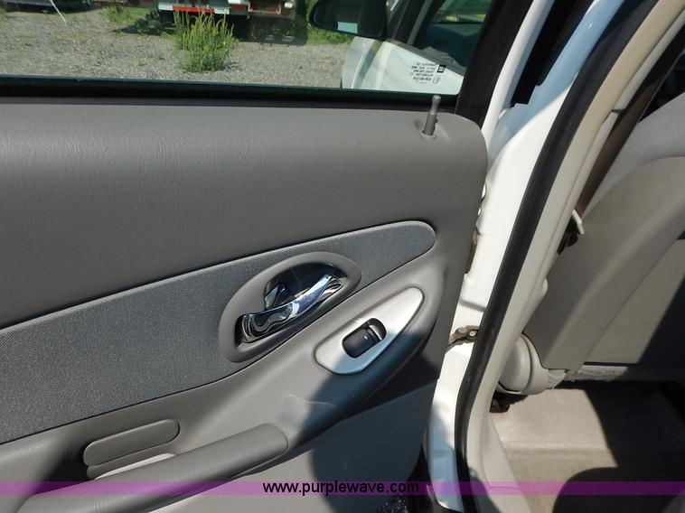 image for item J8165 2007 Chevrolet Malibu LS