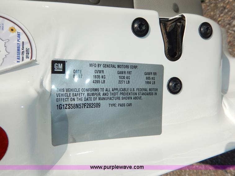 image for item J8165 2007 Chevrolet Malibu LS