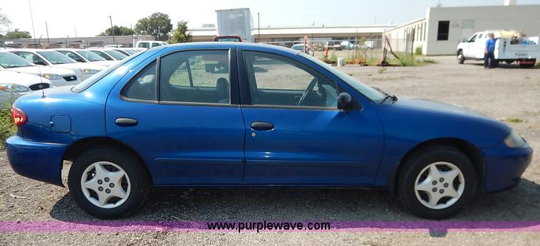 image for item J8166 2004 Chevrolet Cavalier
