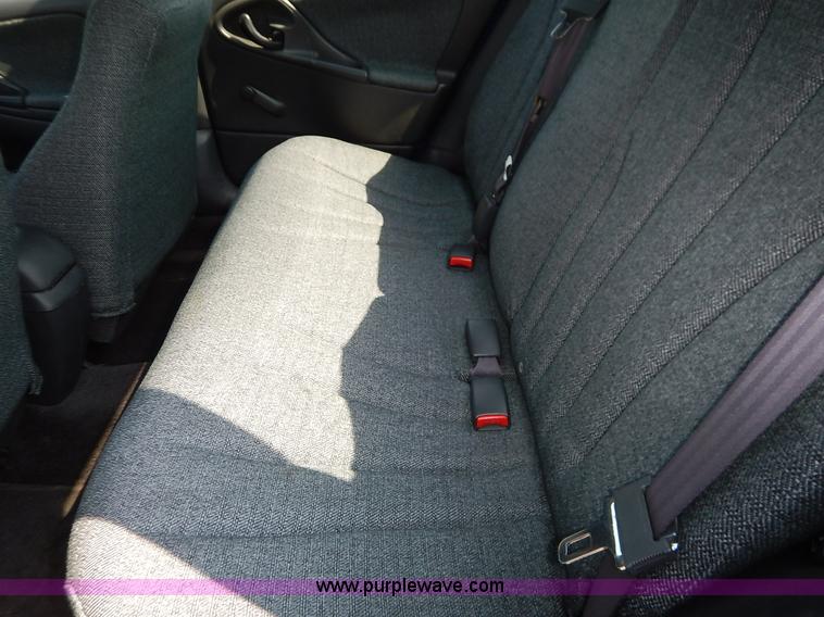 image for item J8166 2004 Chevrolet Cavalier