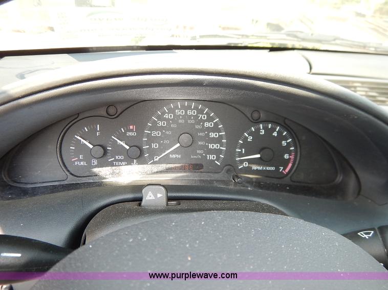 image for item J8166 2004 Chevrolet Cavalier