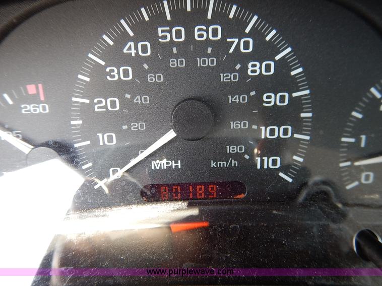 image for item J8166 2004 Chevrolet Cavalier