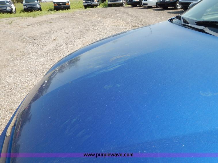 image for item J8166 2004 Chevrolet Cavalier