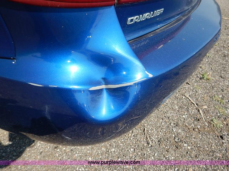 image for item J8166 2004 Chevrolet Cavalier