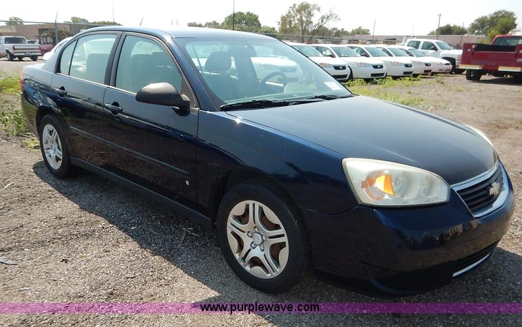 image for item J8167 2007 Chevrolet Malibu LS