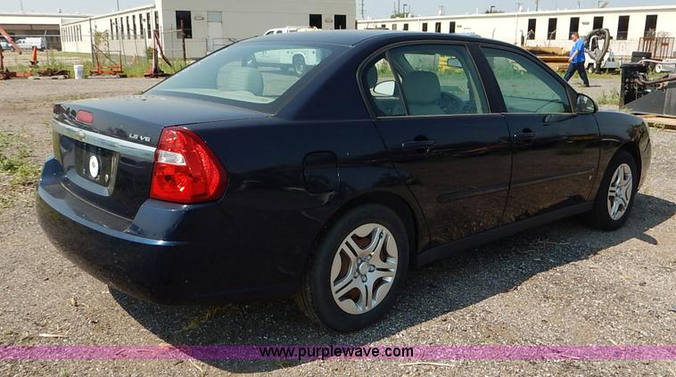 image for item J8167 2007 Chevrolet Malibu LS
