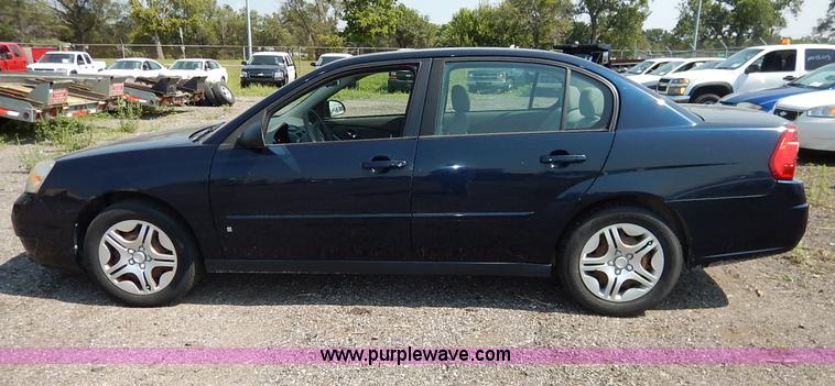 image for item J8167 2007 Chevrolet Malibu LS