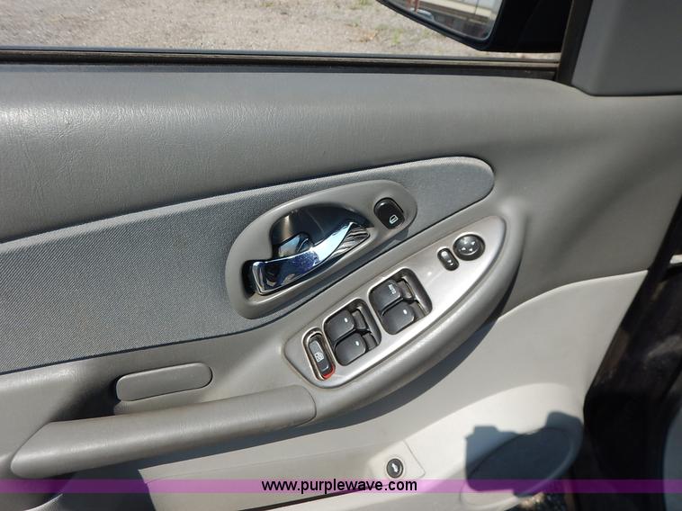 image for item J8167 2007 Chevrolet Malibu LS