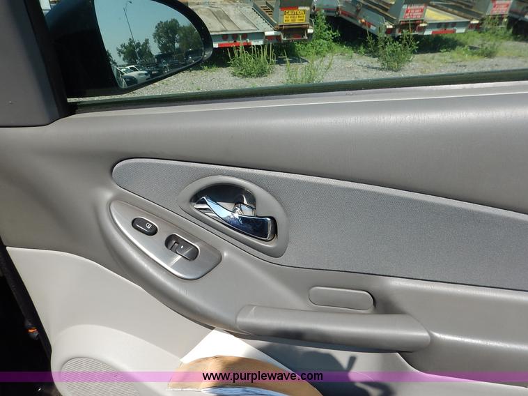 image for item J8167 2007 Chevrolet Malibu LS