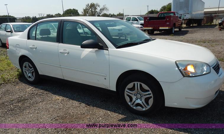 image for item J8169 2007 Chevrolet Malibu LS