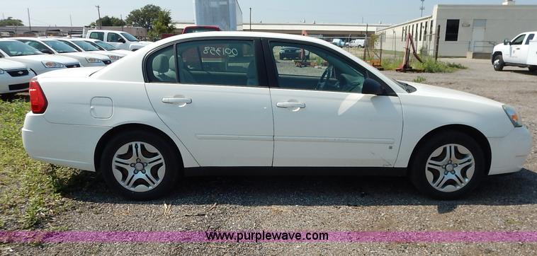 image for item J8169 2007 Chevrolet Malibu LS