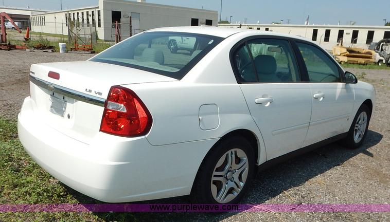 image for item J8169 2007 Chevrolet Malibu LS