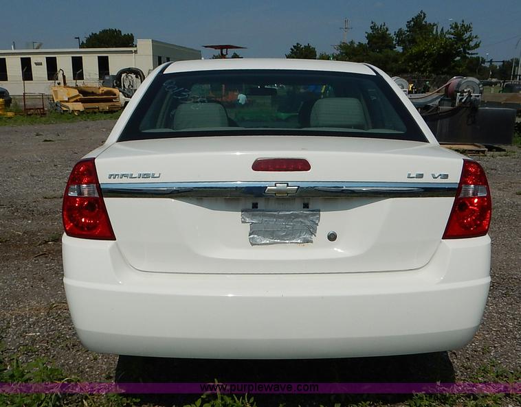 image for item J8169 2007 Chevrolet Malibu LS