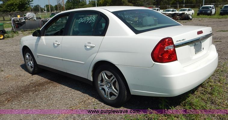 image for item J8169 2007 Chevrolet Malibu LS