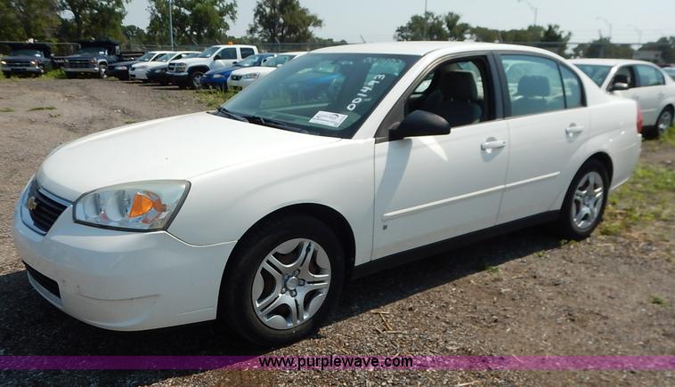 image for item J8170 2007 Chevrolet Malibu LS