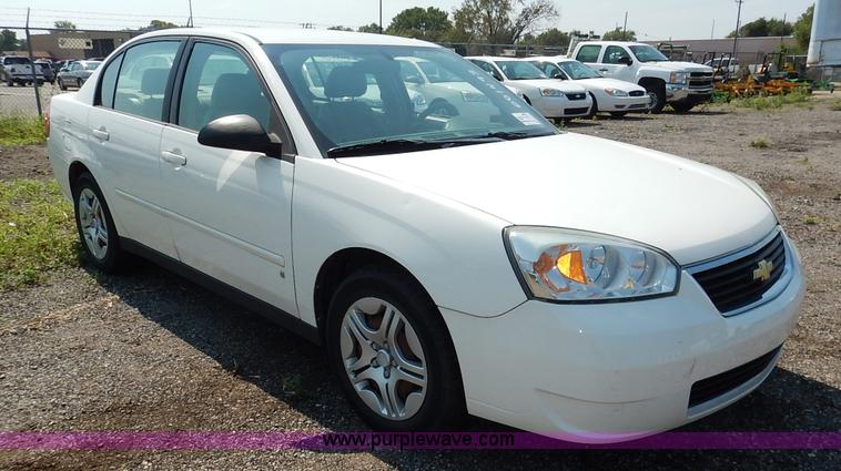 image for item J8170 2007 Chevrolet Malibu LS