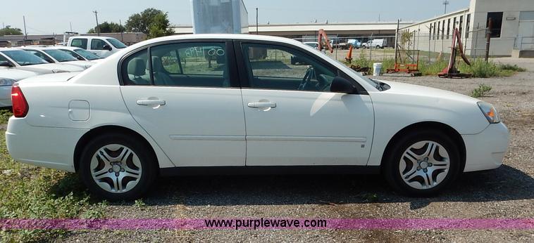 image for item J8170 2007 Chevrolet Malibu LS