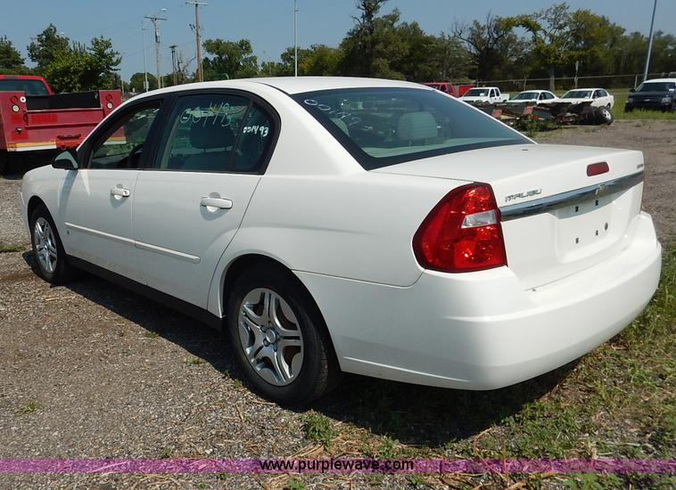 image for item J8170 2007 Chevrolet Malibu LS