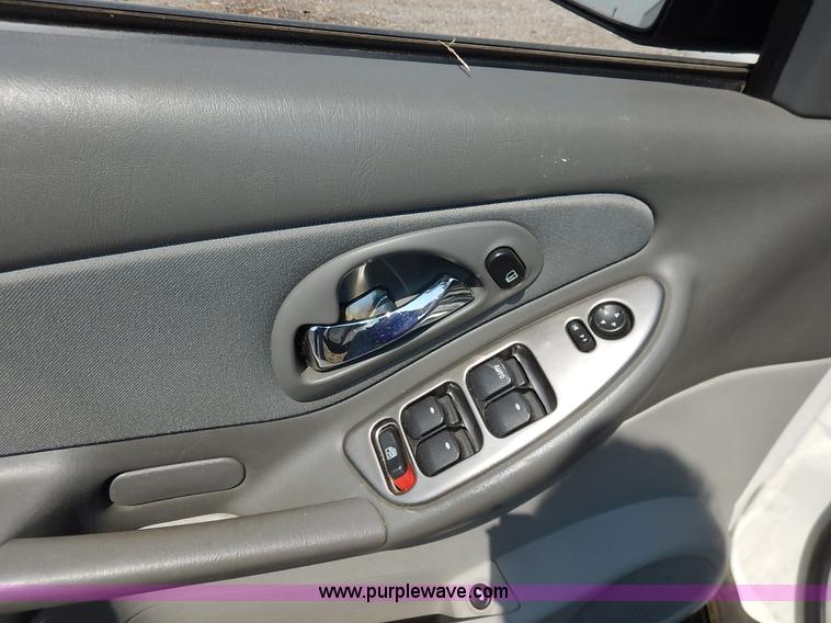 image for item J8170 2007 Chevrolet Malibu LS