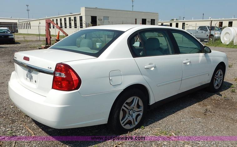 image for item J8172 2007 Chevrolet Malibu LS