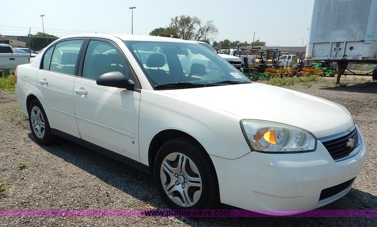 image for item J8173 2007 Chevrolet Malibu LS