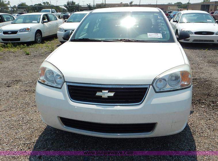 image for item J8174 2007 Chevrolet Malibu LS
