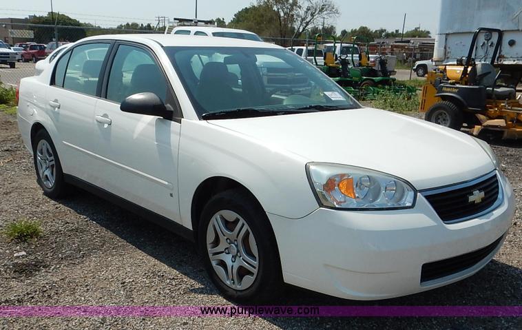 image for item J8174 2007 Chevrolet Malibu LS