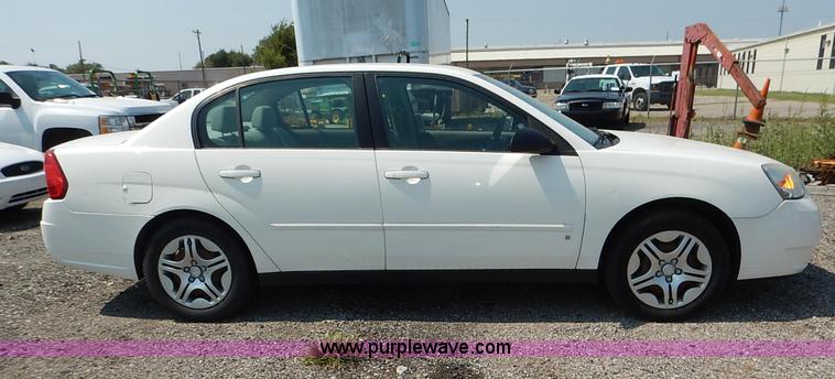 image for item J8174 2007 Chevrolet Malibu LS