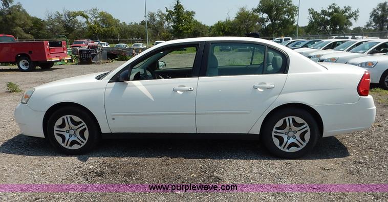 image for item J8174 2007 Chevrolet Malibu LS