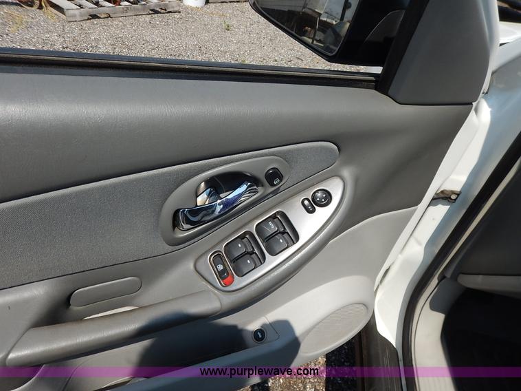 image for item J8174 2007 Chevrolet Malibu LS