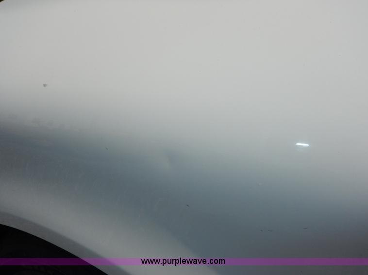 image for item J8175 2006 Ford Taurus SE