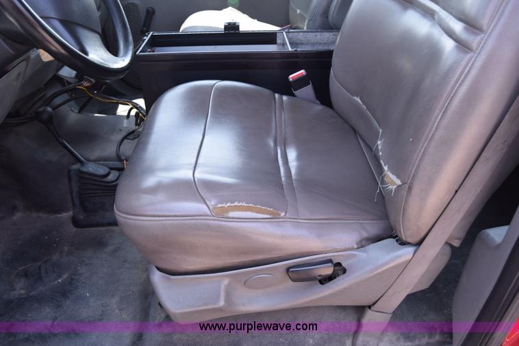 image for item K8504 2004 Ford F550 Super Duty XL Crew Cab utility truck