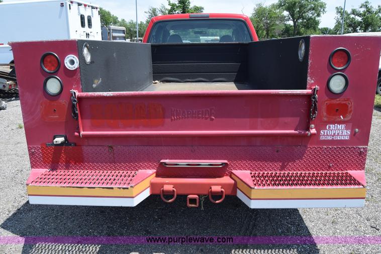 image for item K8504 2004 Ford F550 Super Duty XL Crew Cab utility truck