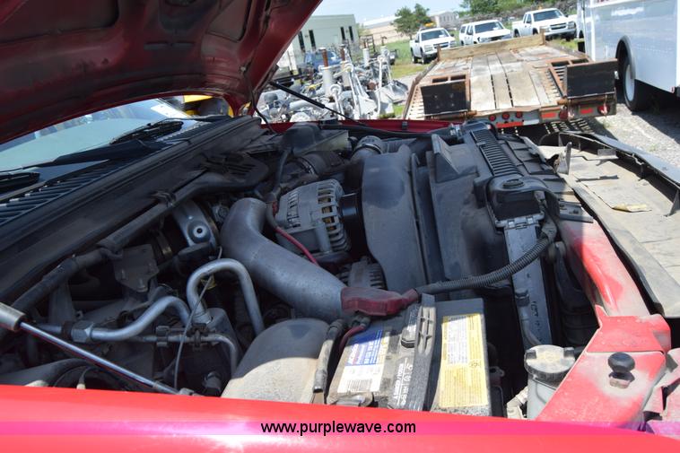 image for item K8504 2004 Ford F550 Super Duty XL Crew Cab utility truck