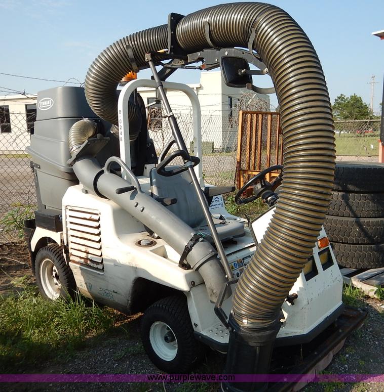 image for item L6250 2000 Tennant ATLV ride-on sweeper