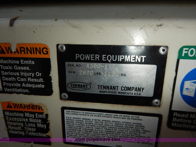 image for item L6250 2000 Tennant ATLV ride-on sweeper