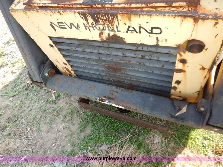 image for item L6252 New Holland L555 skid steer