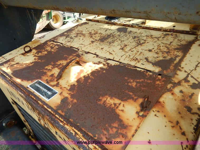 image for item L6252 New Holland L555 skid steer