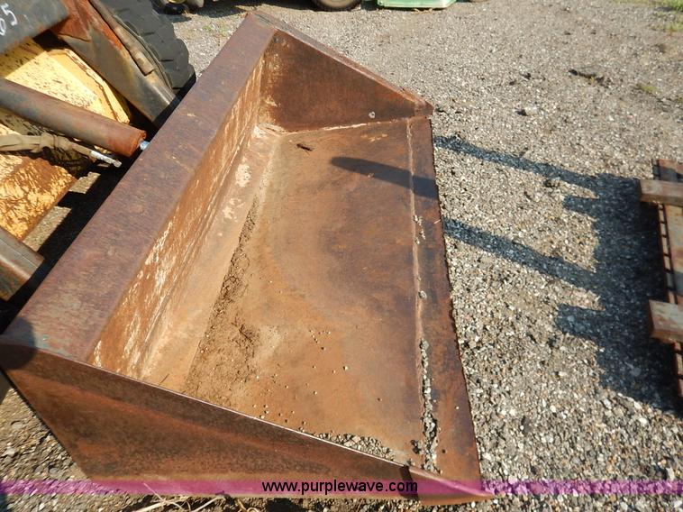 image for item L6252 New Holland L555 skid steer