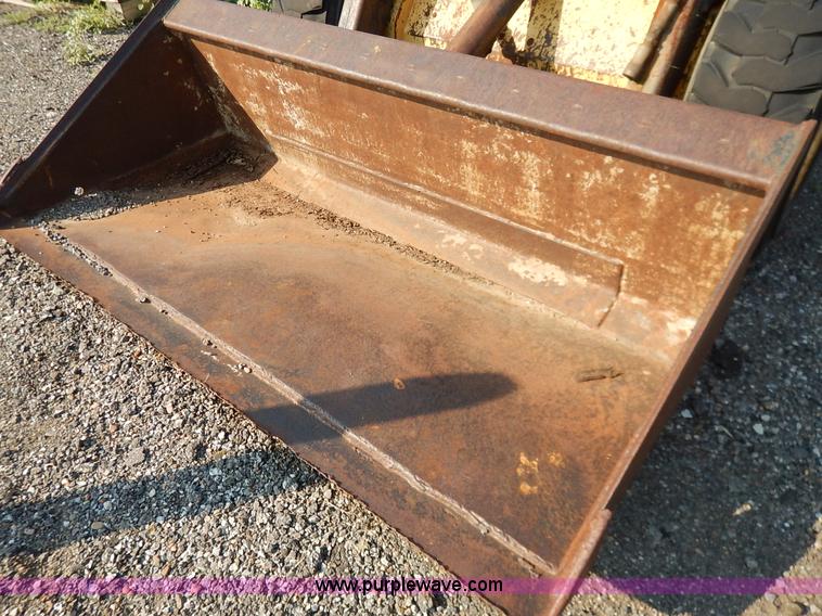 image for item L6252 New Holland L555 skid steer