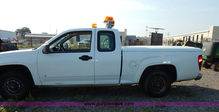 image for item L6255 2007 Chevrolet Colorado Ext. Cab pickup truck